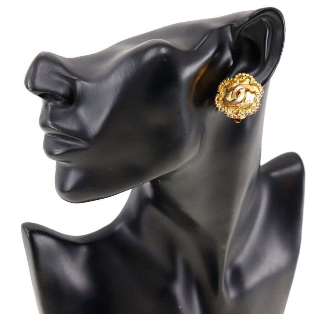 CHANEL Earring vintage Plated Gold 17.4g Women - Picture 4 of 8
